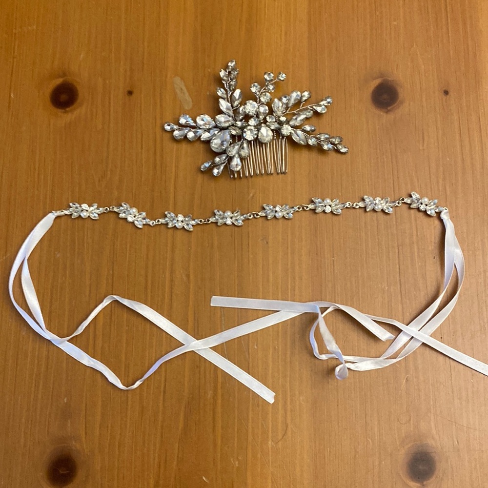 Wedding set Comb and Rhinestone pearl head vine band.